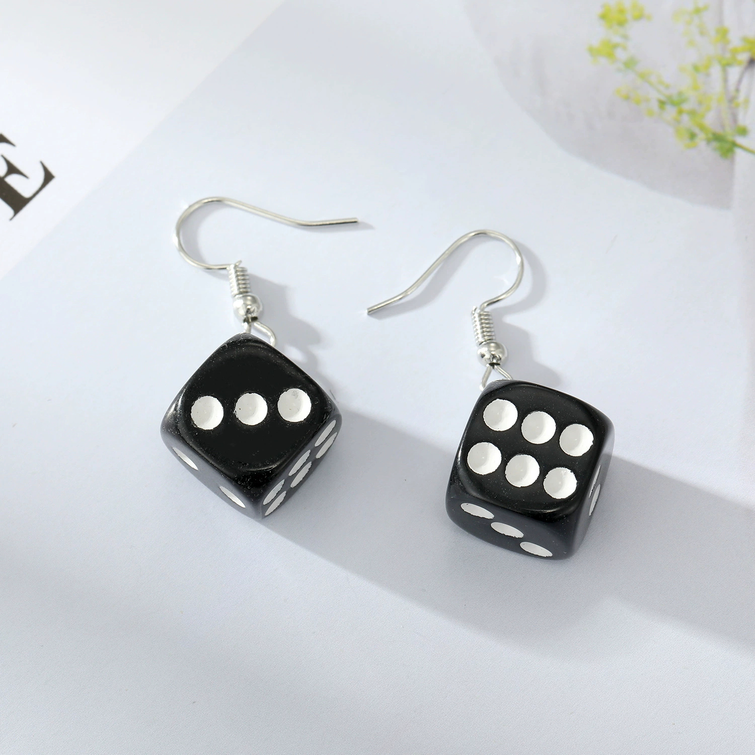 Creative White Black Dice Resi - Party Games Gamecube incelemesi ve fiyatı