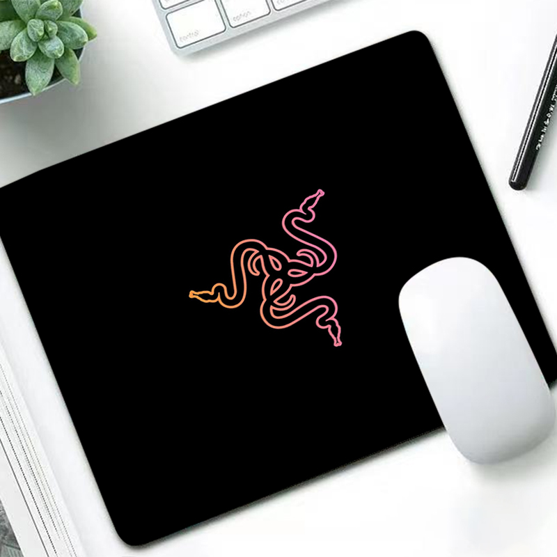 Razer Luxury Mouse Pad Anime G - Party Games Pc incelemesi ve fiyatı