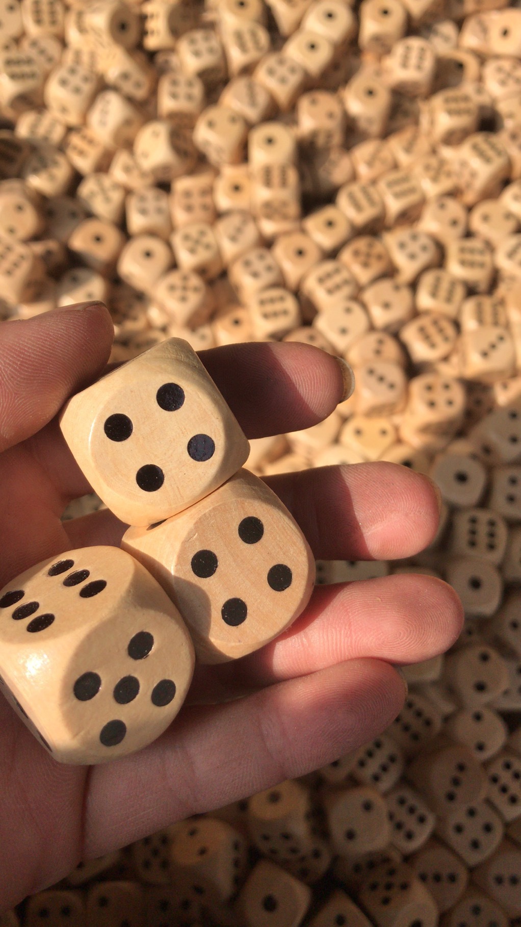 12PCS 16mm Wooden Dice Dots D6 - Party Games Gamecube incelemesi ve fiyatı